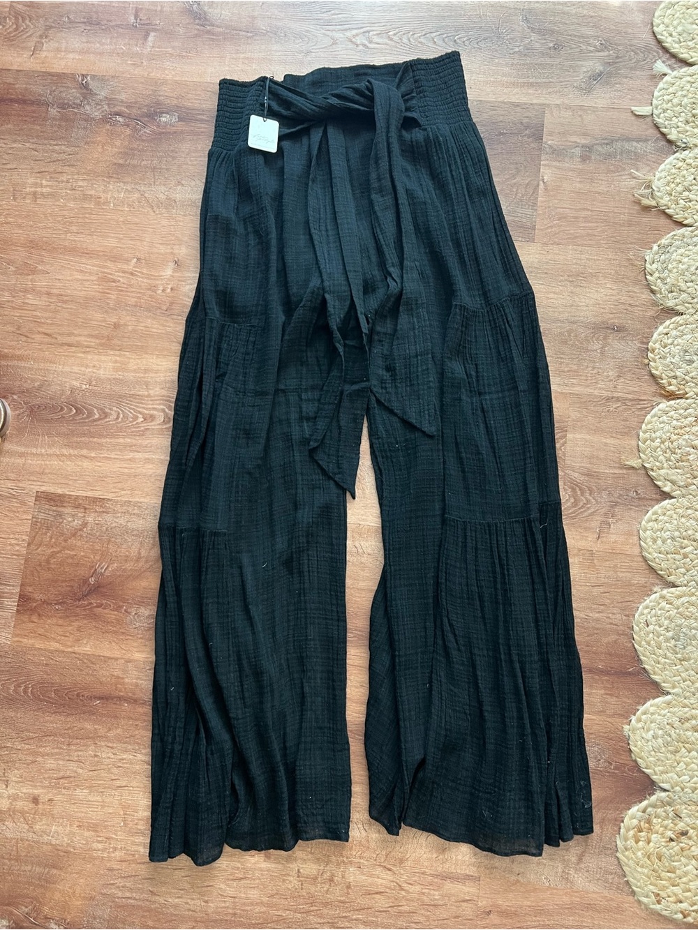 Free People FP ONE Good Day Aloha Pants Size Large NWT RT $98 Black